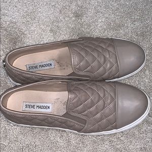 Steve Madden slip on sneakers